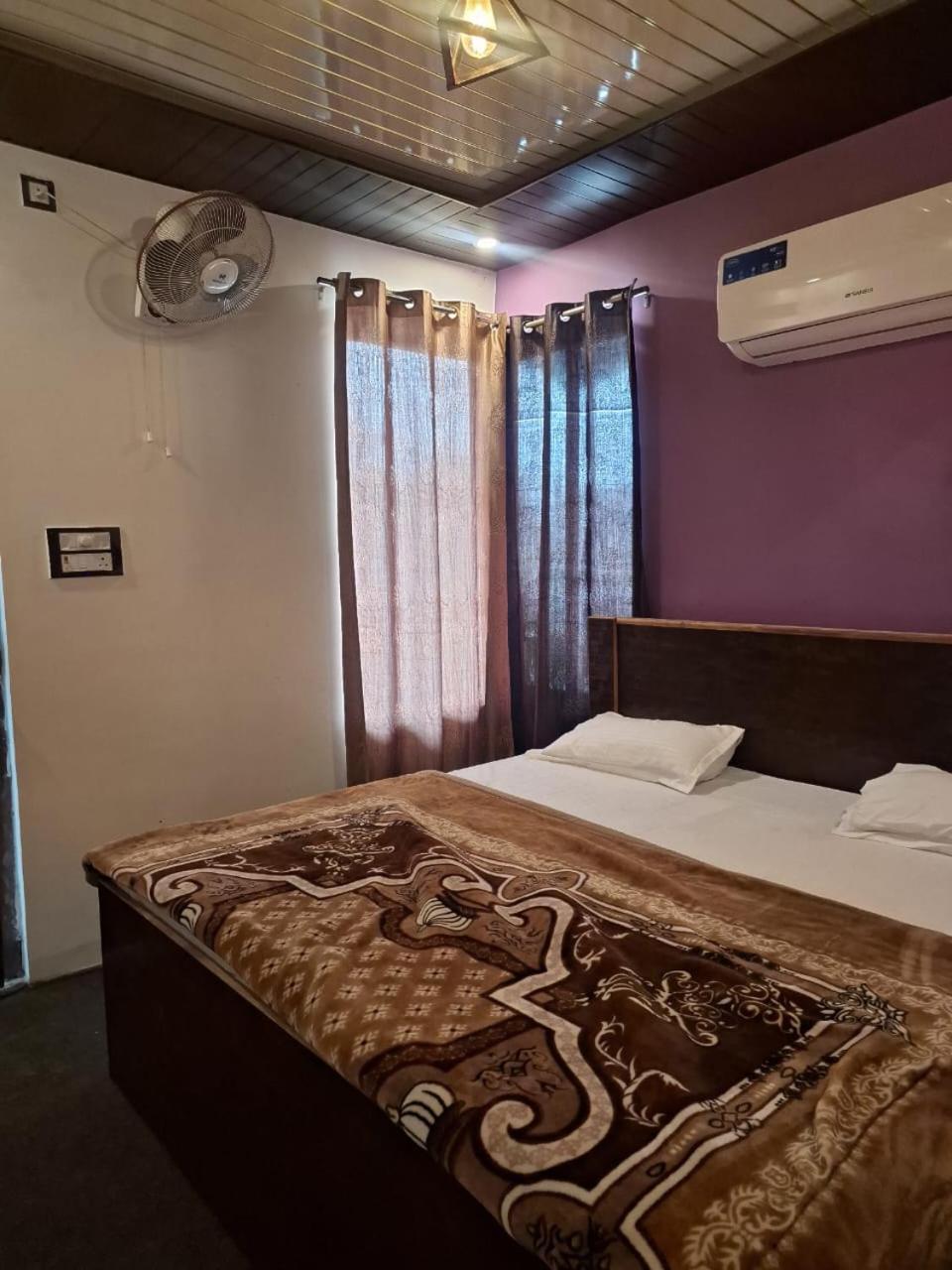 Privyrooms Gorakhpur Bagian luar foto